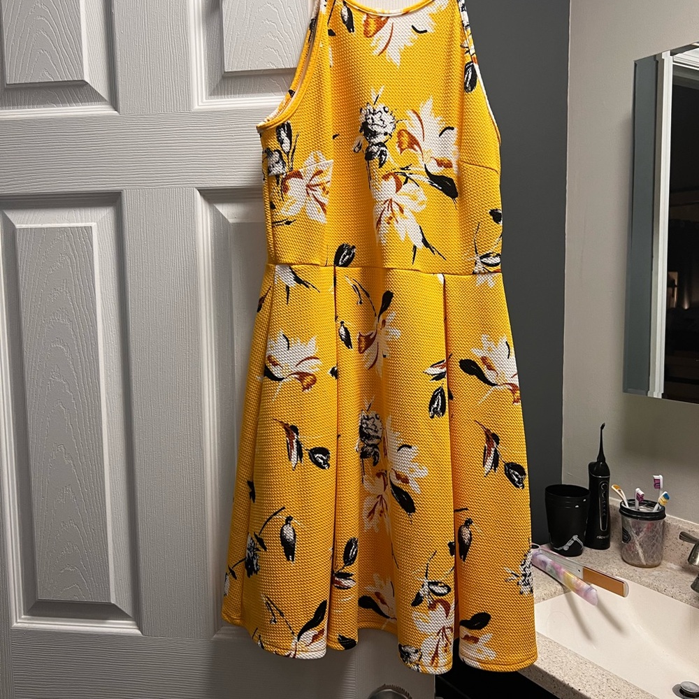 Super cute spring/summer dress!
